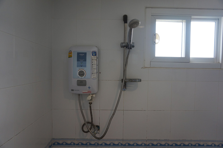 Bathroom 3, Thon Koon Resort, Muang Surin