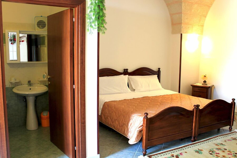Bedroom 2, Villa Papaleo, Lecce