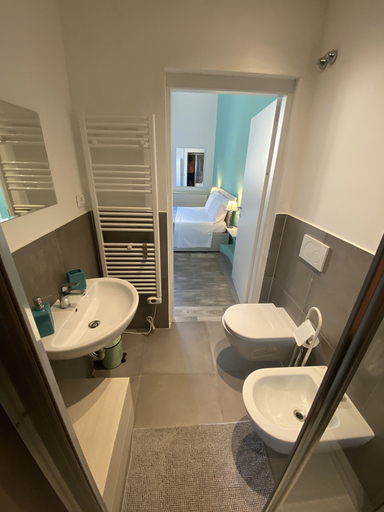 Bathroom 3, Dany House, Florence