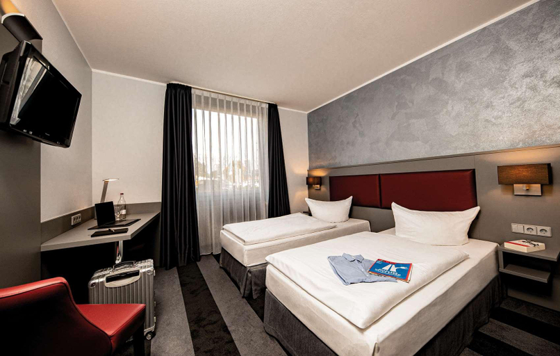 Bedroom 2, MEDIAN Hotel Hannover-Lehrte, Region Hannover