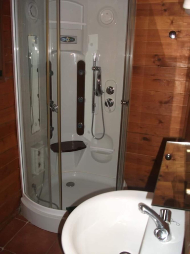 Bathroom, Cabañas Cortijo El Helao, Jaén