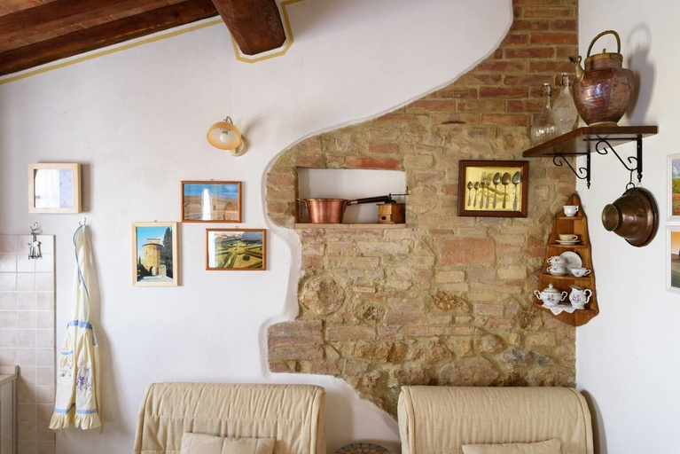 Others 4, Agriturismo Antico Podere la Martinella, Siena