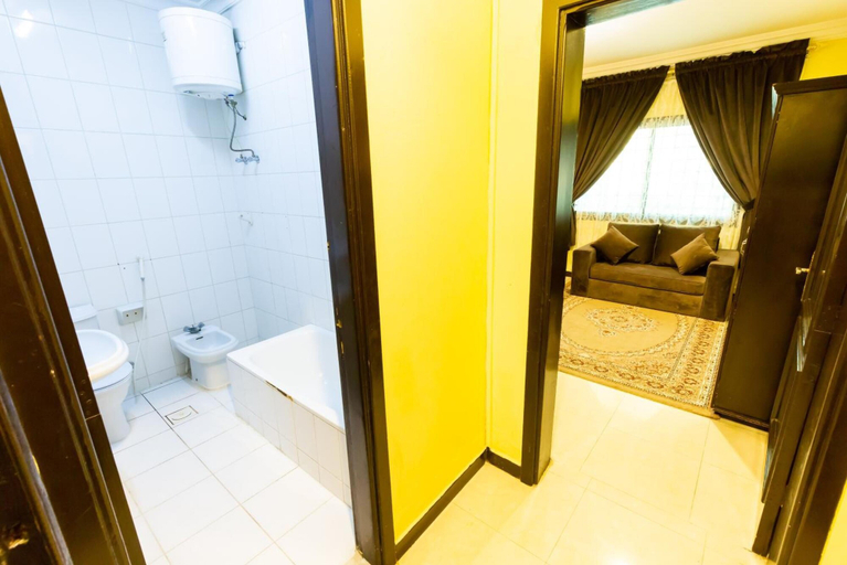 Bathroom 5, Al Eairy Serviced Apartments Company is a one-person company 9, Al Madinah Al Munawwarah