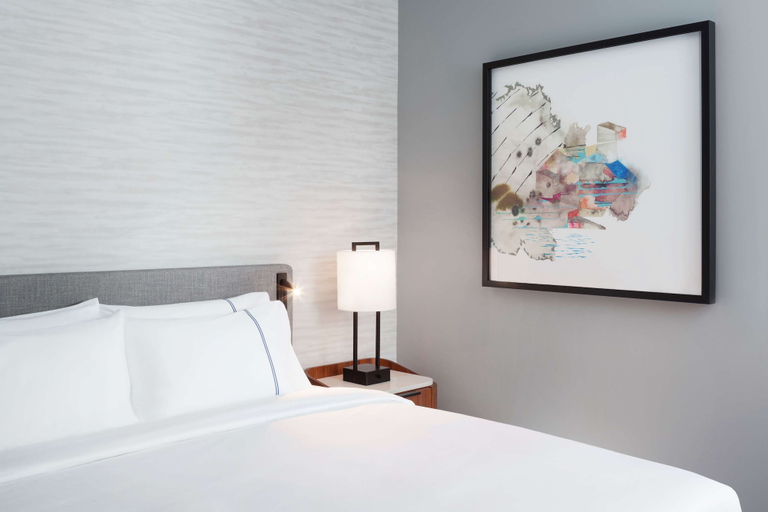Bedroom 5, Grand Hyatt at SFO, San Mateo