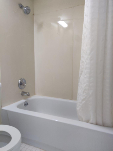 Bathroom 4, Sprucewood Inn, Lorain