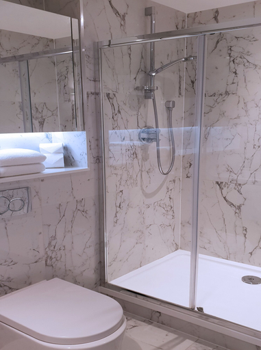 Bathroom 4, Ladbroke Grove Apartments, London