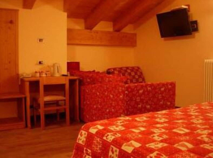 Bedroom 3, Albergo Punta Zerbion, Aosta