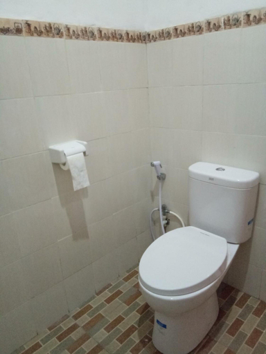 Bathroom 5, Bagoesfull Homestay, Klungkung