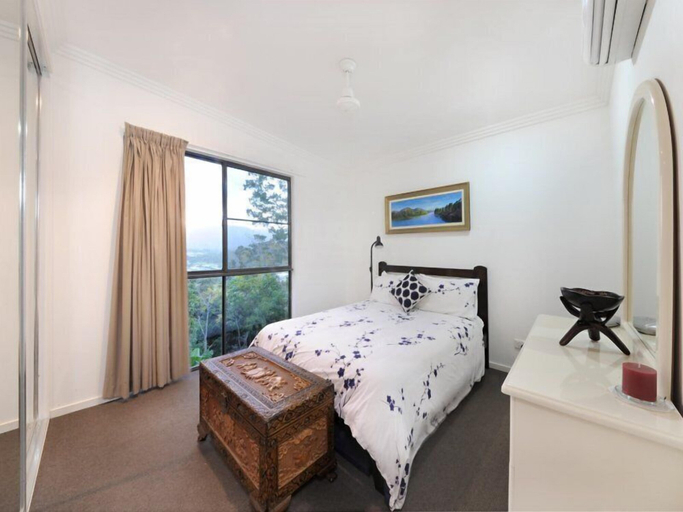Bedroom 3, Hilltop Views, Whitsunday