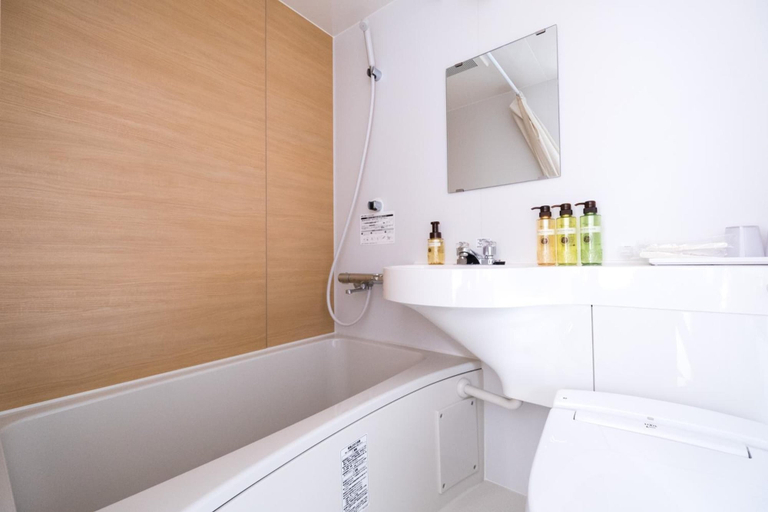 Bathroom 5, Meet Inn Narita, Narita