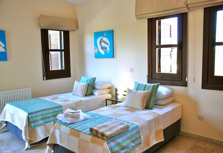Bedroom 3, Villa 81 - Paparouna