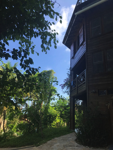 Exterior & Views 2, Roatan Bed & Breakfast Apartments, Roatán