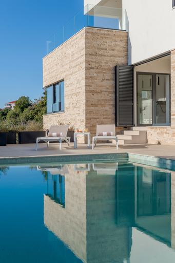 Sport & Beauty 5, Sea Bliss Luxury Villa - Sevid, Marina