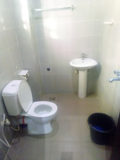 Bathroom 3, Joclarif Hotel, Sabon-Ga