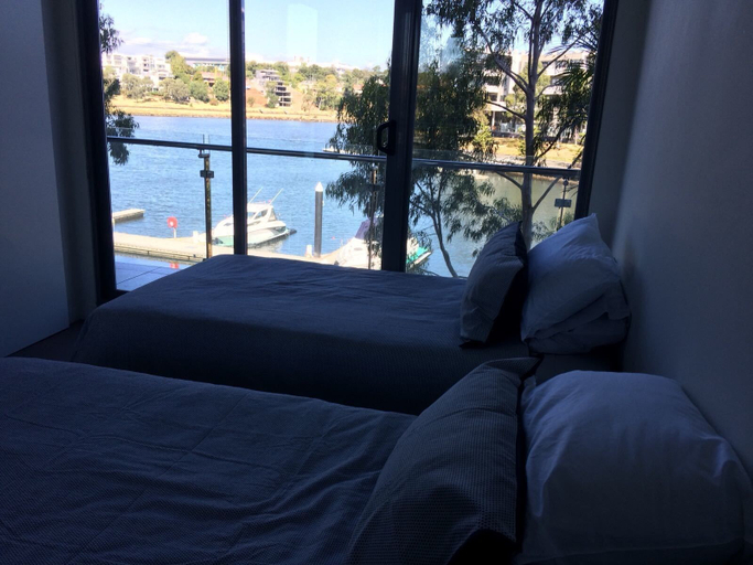 Others 4, Marina View Apartment on the Maribyrnong River, Melbourne, Melbourne