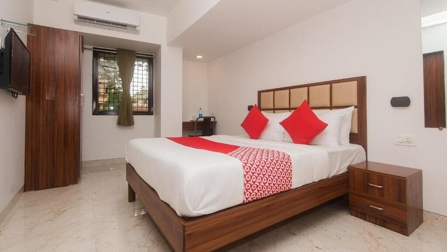 Bedroom 3, Hotel Grand Plaza, Mumbai Suburban