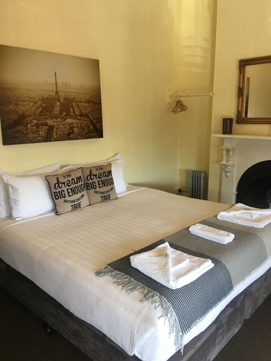 Bedroom 2, The Queenscliff Inn, Queenscliffe