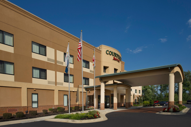 Exterior & Views 2, Courtyard Marriott Waldorf, Charles