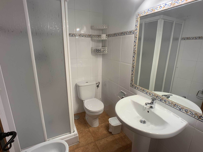 Bathroom 3, El Bulín de Aldealengua, Segovia