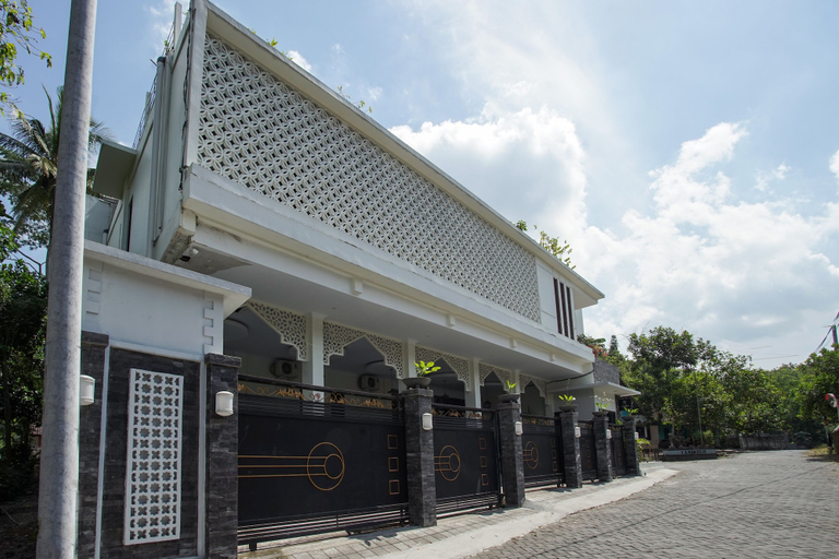 Exterior & Views 1, OYO Life 1180 Bunda Haveraka Residence, Yogyakarta
