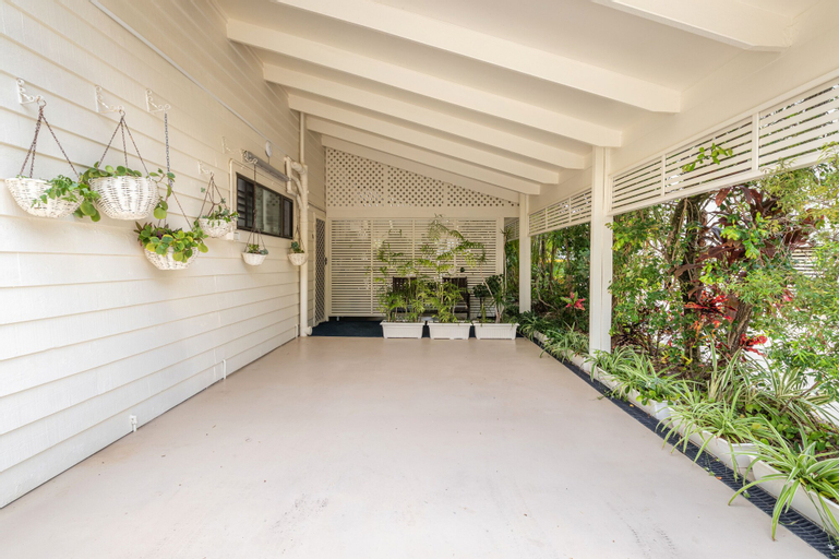Exterior & Views 4, Debbie's Place, Cooloola (excl. Gympie)