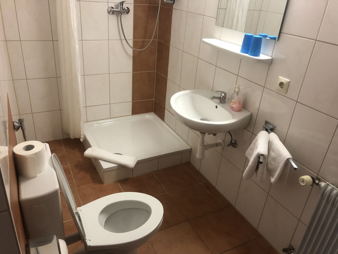 Bathroom, Hotel Gasthof Ratstube, Esslingen