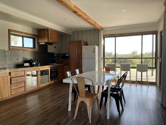 Others 5, Stirling Estate Chalets, Capel