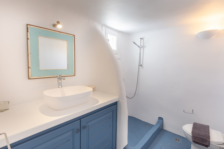 Bathroom 4, Glorious Aegean View Pool Villa Pharos, South Aegean