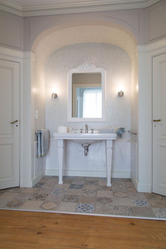 Bathroom 3, La Maison du Marquis, Pyrénées-Atlantiques