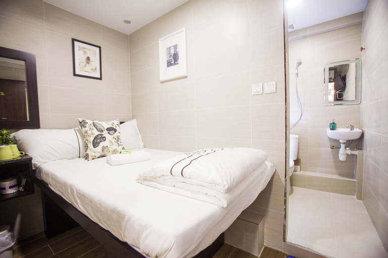 Bedroom 12