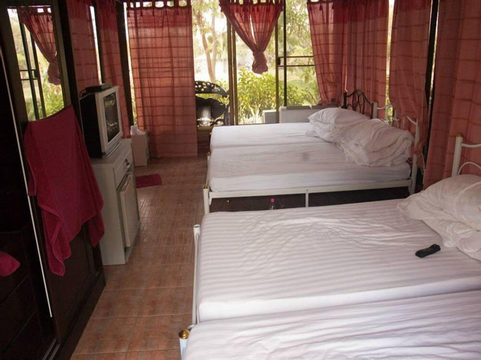 Bedroom 4, Suan Phueng Pa Wai Resort, Suan Phung
