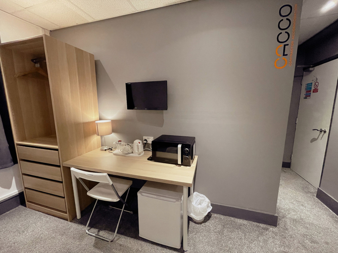 Others 5, Contractor Accommodation - Cacco, Northamptonshire