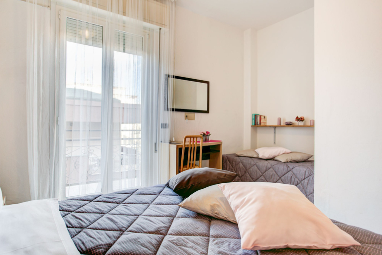 Bedroom 3, Hotel Anversa Rimini, Rimini