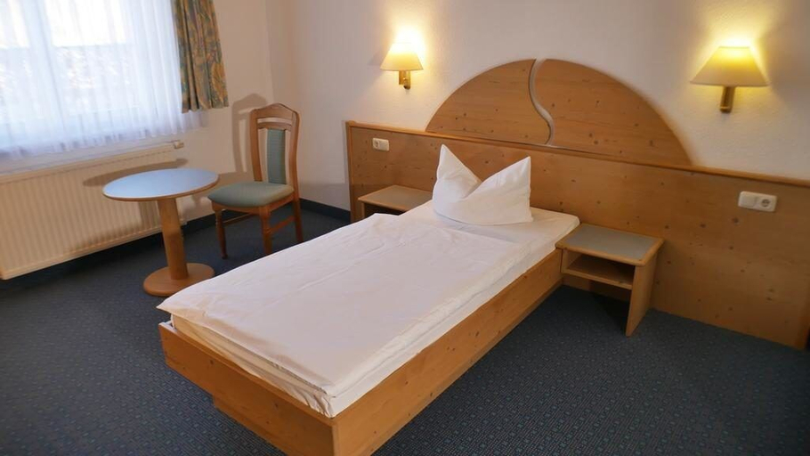 Bedroom 3, Hotel zur Werra, Schmalkalden-Meiningen