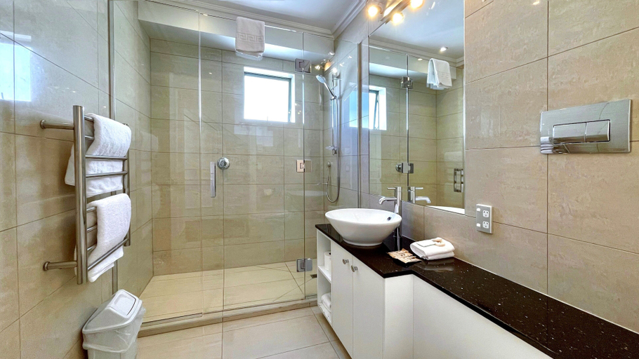 Bathroom 4, The Waterfront, Queenstown-Lakes