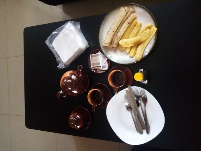 Food & Drinks 5, The Crib Serviced, Kicukiro