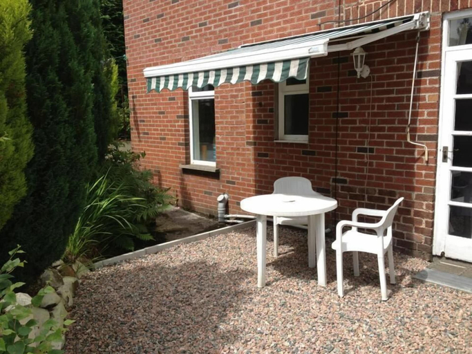 Others 5, Overdale Motel, Lisburn and Castlereagh
