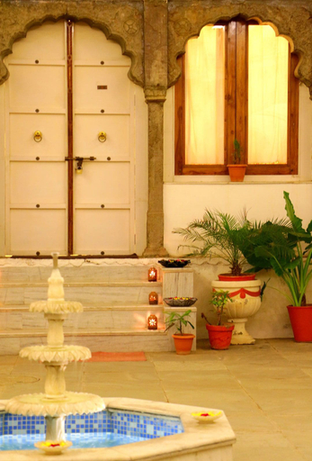 Bathroom, Dev Niwas, Bundi