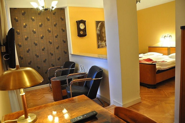 Others 5, Laholms Stadshotell, Laholm