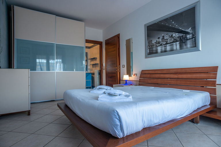 Bedroom 2, Promenade, Venezia