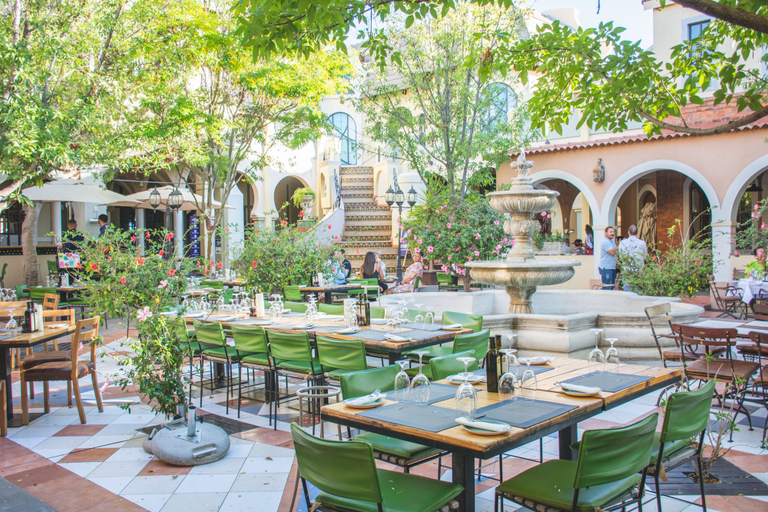 Food & Drinks 5, The Windhoek Luxury Suites, Windhoek East