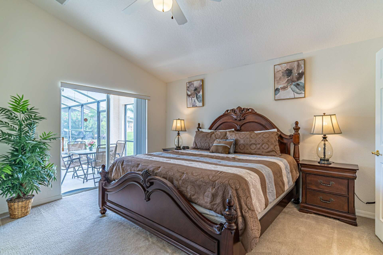 Bedroom 5, 727 West Haven, Polk
