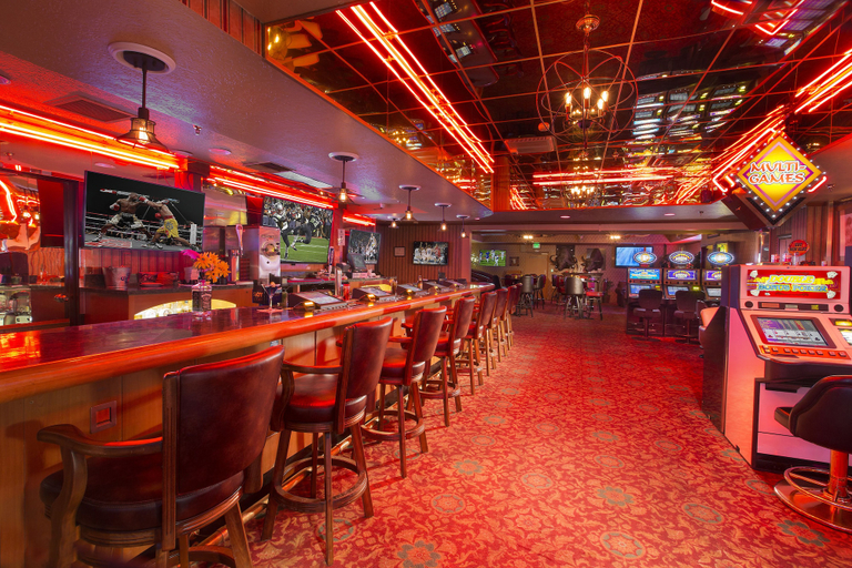 Food & Drinks 5, Prospector Hotel & Gambling Hall, White Pine