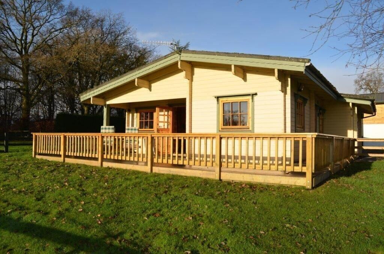 Exterior & Views 2, Stable Lodge, Stirling