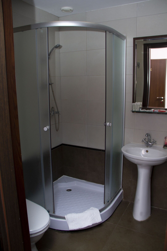 Bathroom 4, Kizhi Hotel, Kharkivs'ka