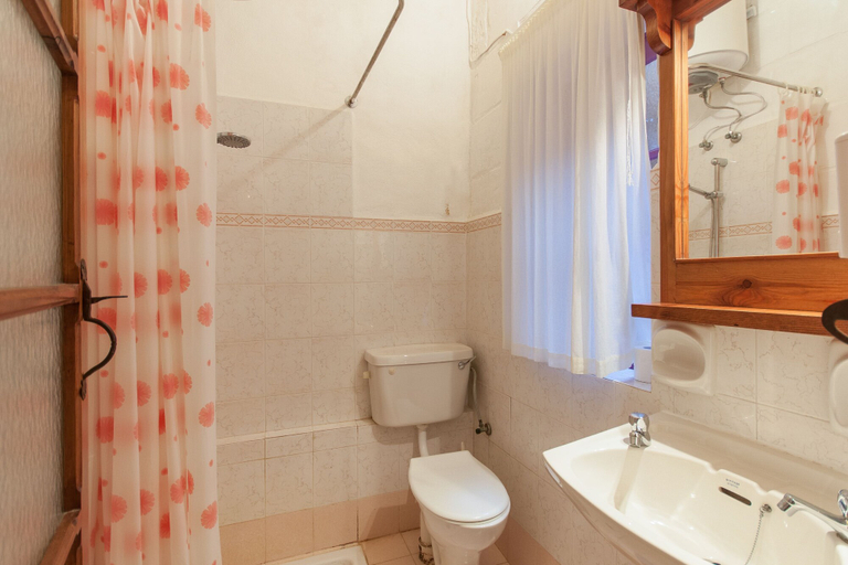 Bathroom 4, Gozitan Farmhouse with Pool - PP 1