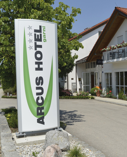 Exterior & Views 1, ARCUS HOTEL MÜNCHEN MESSE, Ebersberg