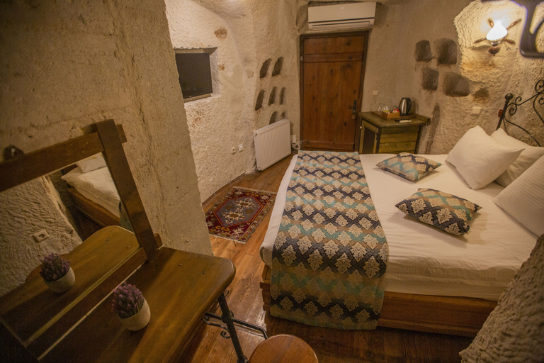 Bedroom 2, Divan Cave House, Nevşehir