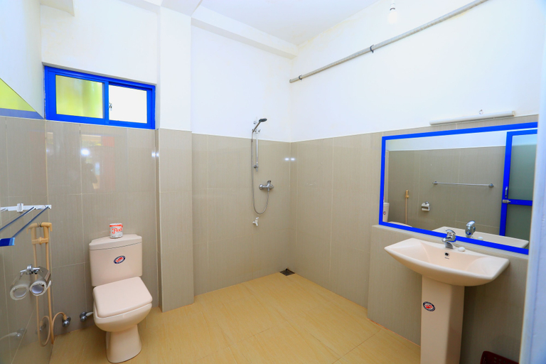 Bathroom 3, Jaga Bay Resort, Weligama