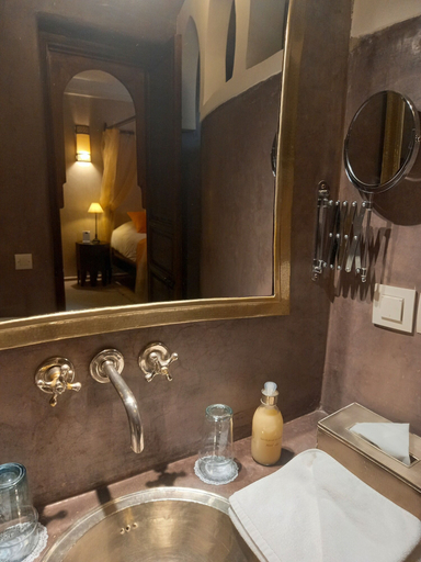 Bathroom 5, Riad Cherrata, Marrakech